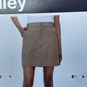 Tilley Women's M Trek Skort Tan Polyester Blend e0208